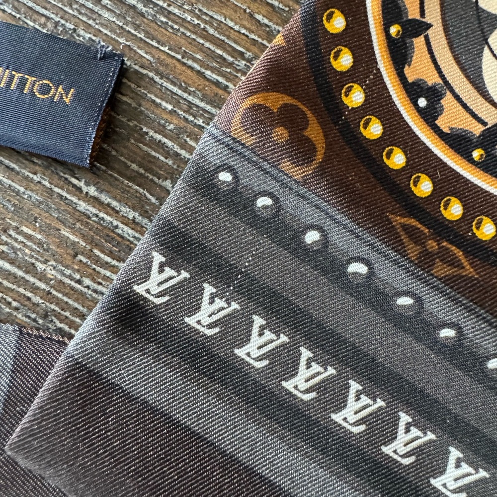 Louis Vuitton Bandeau - Picture 4 of 6